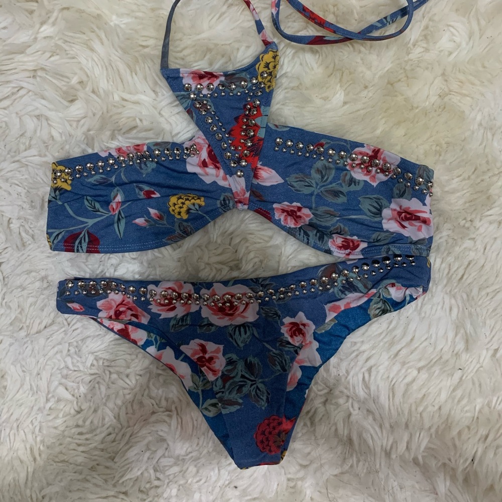 Beach Riot blue bikini - Picture 7 of 7